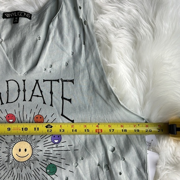 🆕Vinylicons Graphic Tank Top Radiate Peace Joy Love V-Neck Smiley Faces XS - Picture 11 of 12